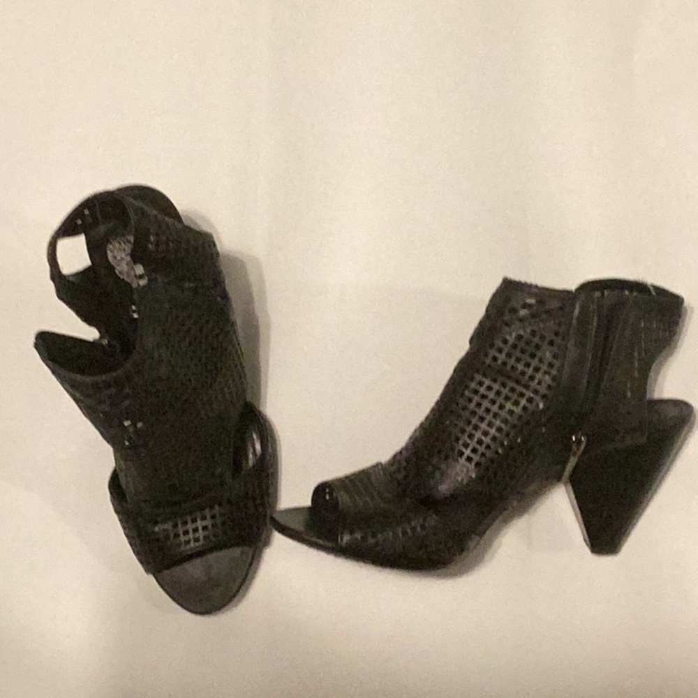 Vince Camuto black open toe heels